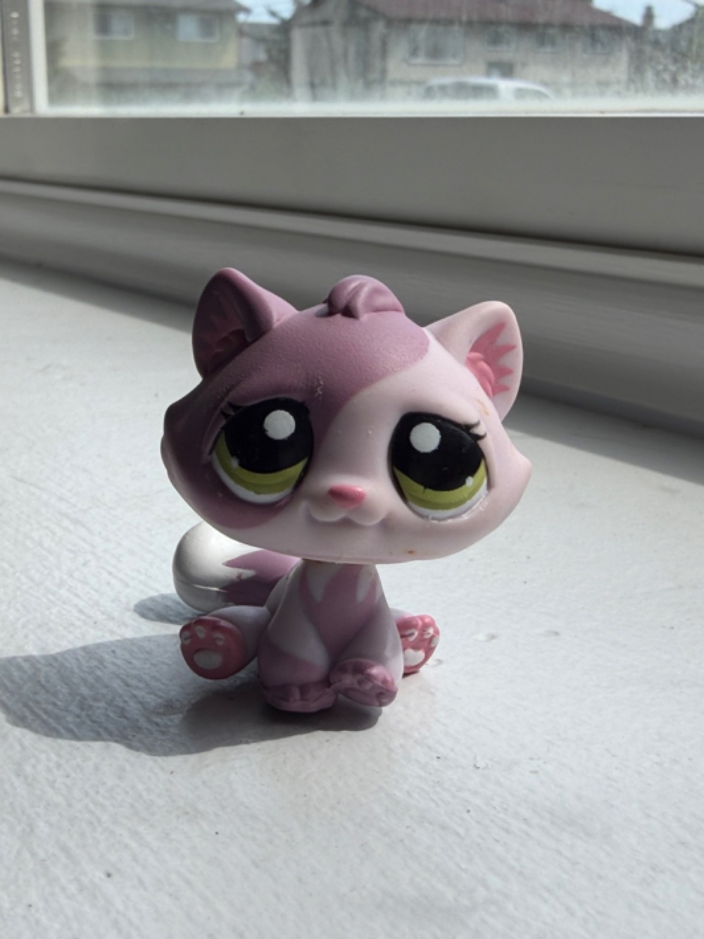 Purple green eyed kitten lps #1660 tabby cat
